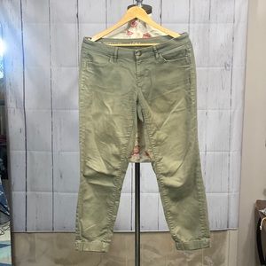 376. Loft super comfy ankle pants